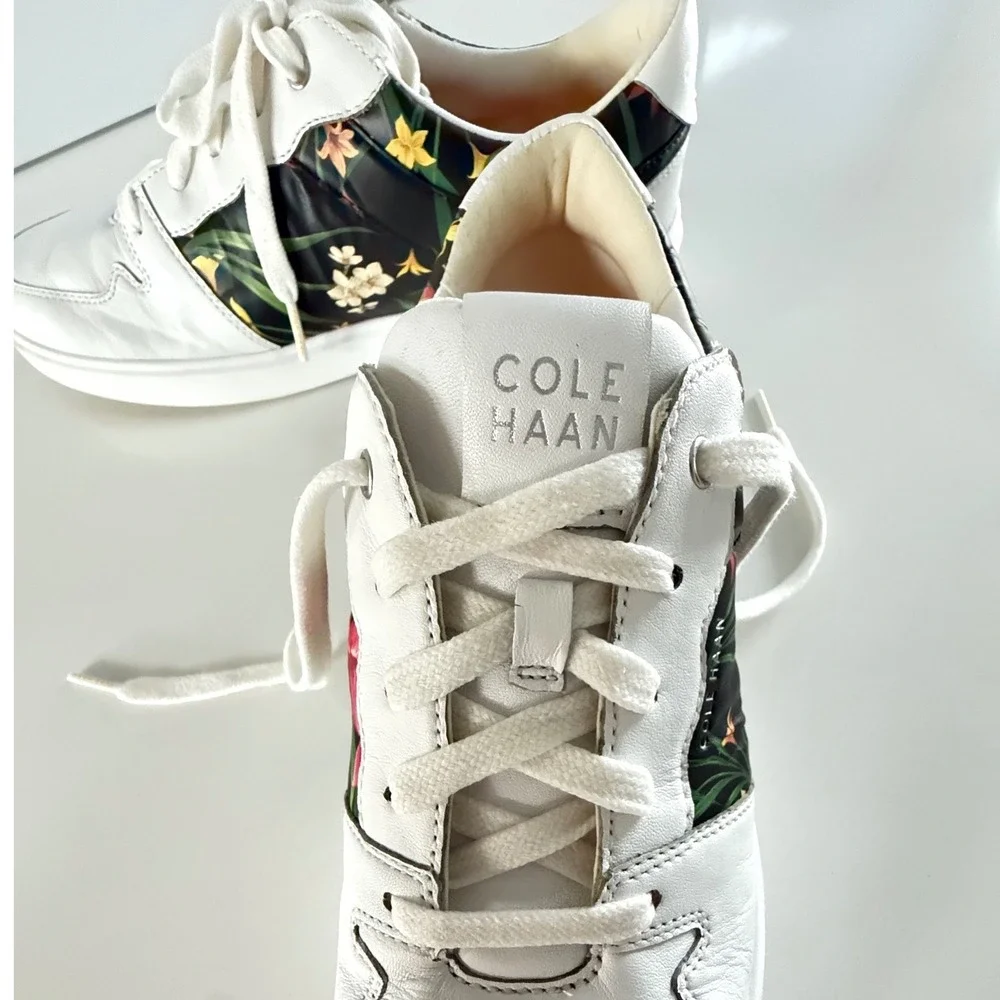Cole Haan Grand Crosscourt White Leather Tropical Floral Sneakers Size 8B